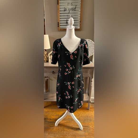 Draper James Floral Sheath Dress - Picture 2 of 8